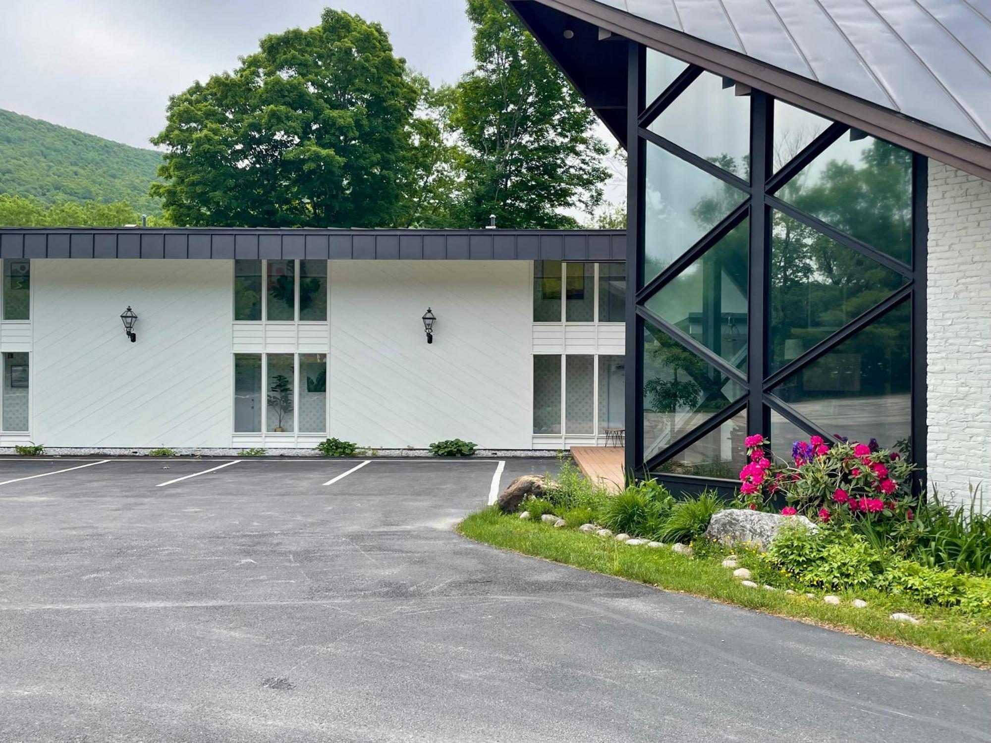Toll Road Inn Manchester Bagian luar foto