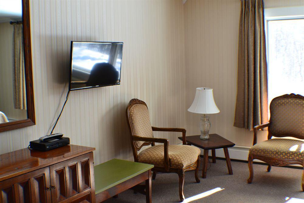 Toll Road Inn Manchester Bagian luar foto